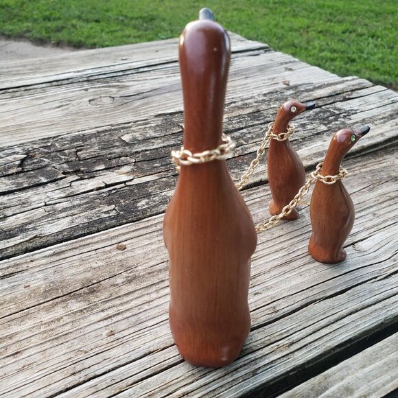 Vtg Mid Century Wood Penguin/duck Trio Linked w/Chain Rhinestone Eyes Hong Kong - Picture 10 of 12